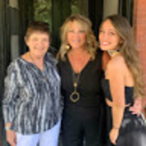 Meet your Posher, Lori